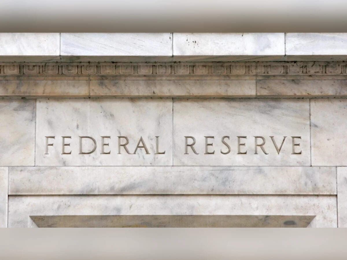 US stocks face rate-hike jitters as investors assess Fed's policy path